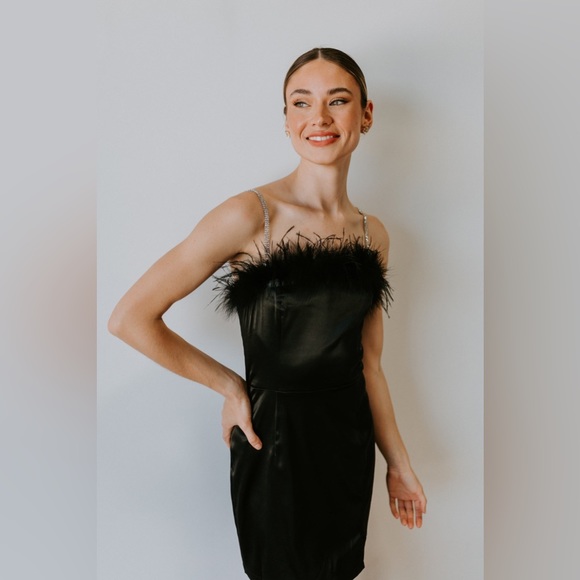 UNTAMED PETALS BY AMANDA JUDGE Dresses & Skirts - Feather trim mini dress